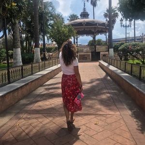 Meet your Posher, Edith